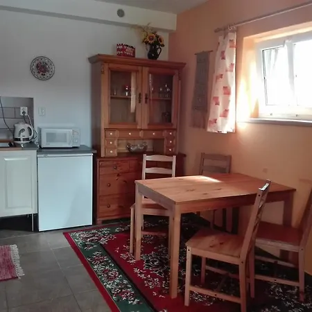 A U Zvonicky *
